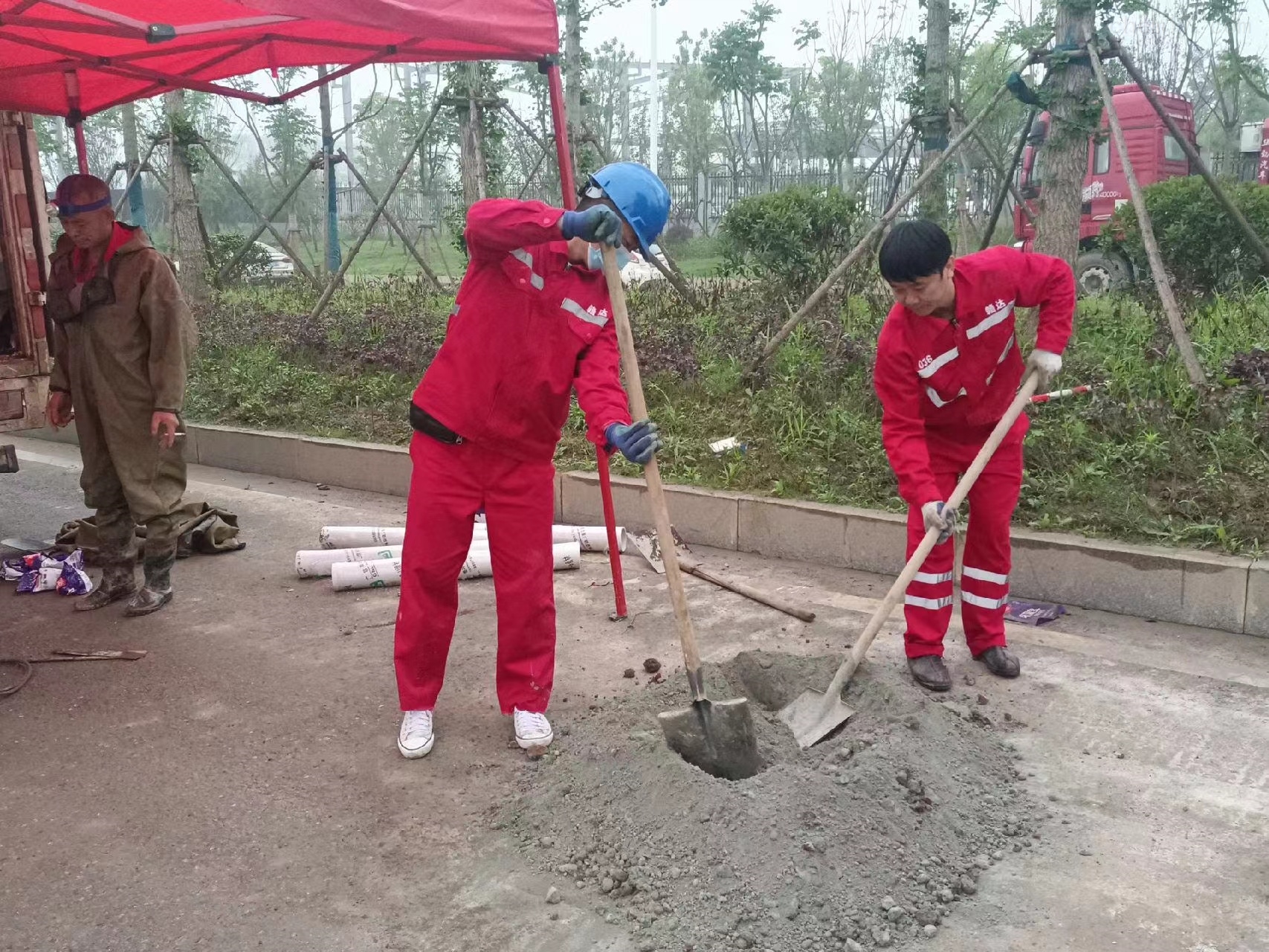 莱城管道疏通哪家好】及时进行市政管道清淤